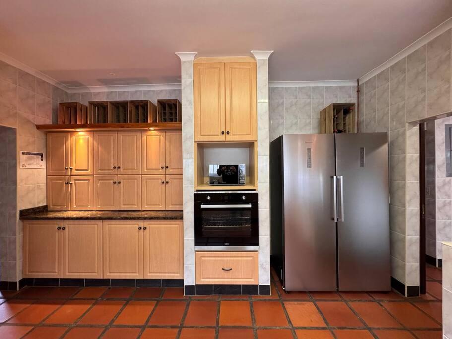 B Shocked Manor - Lux Holiday home Cape Town